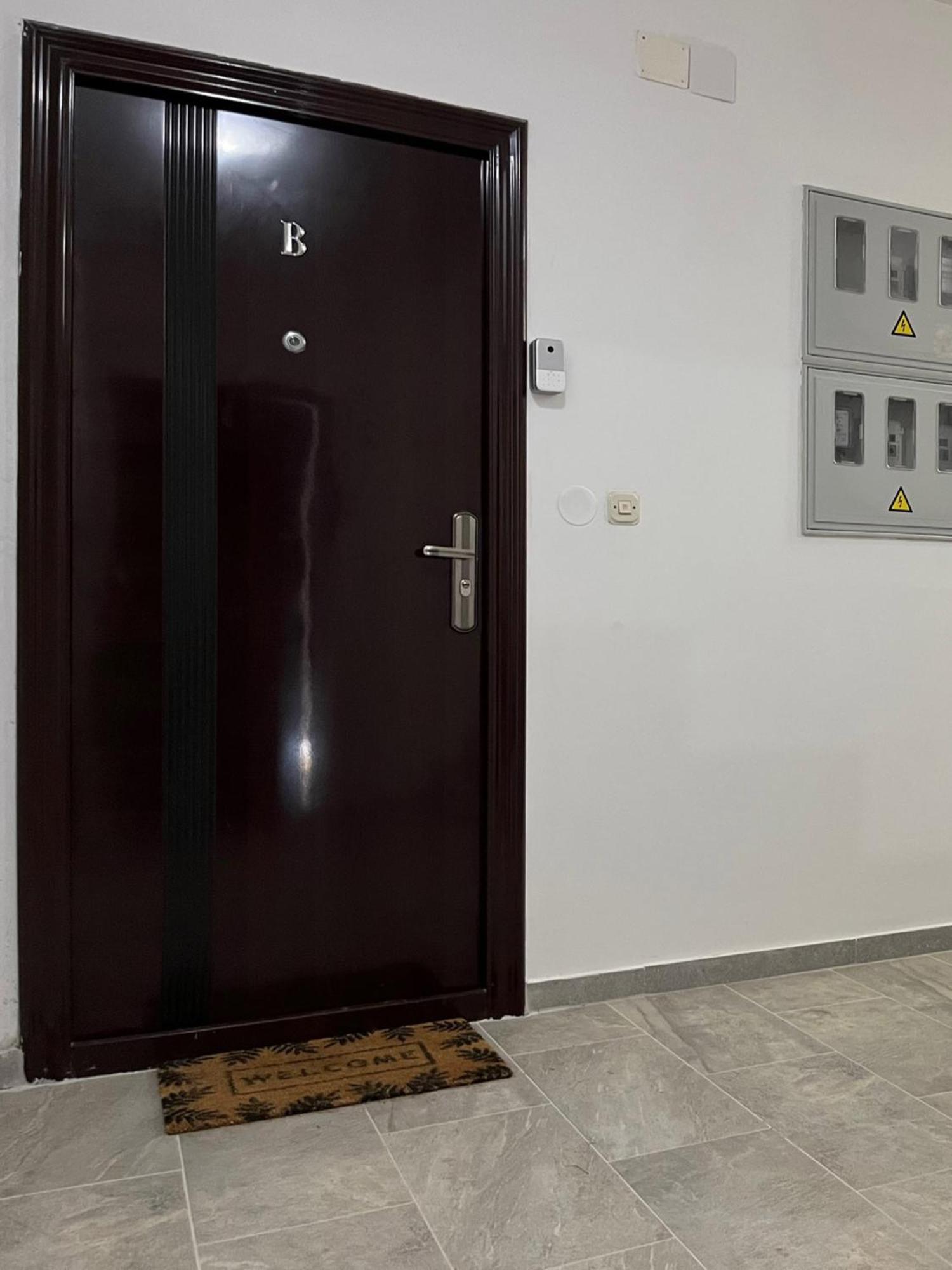 Apartament In *