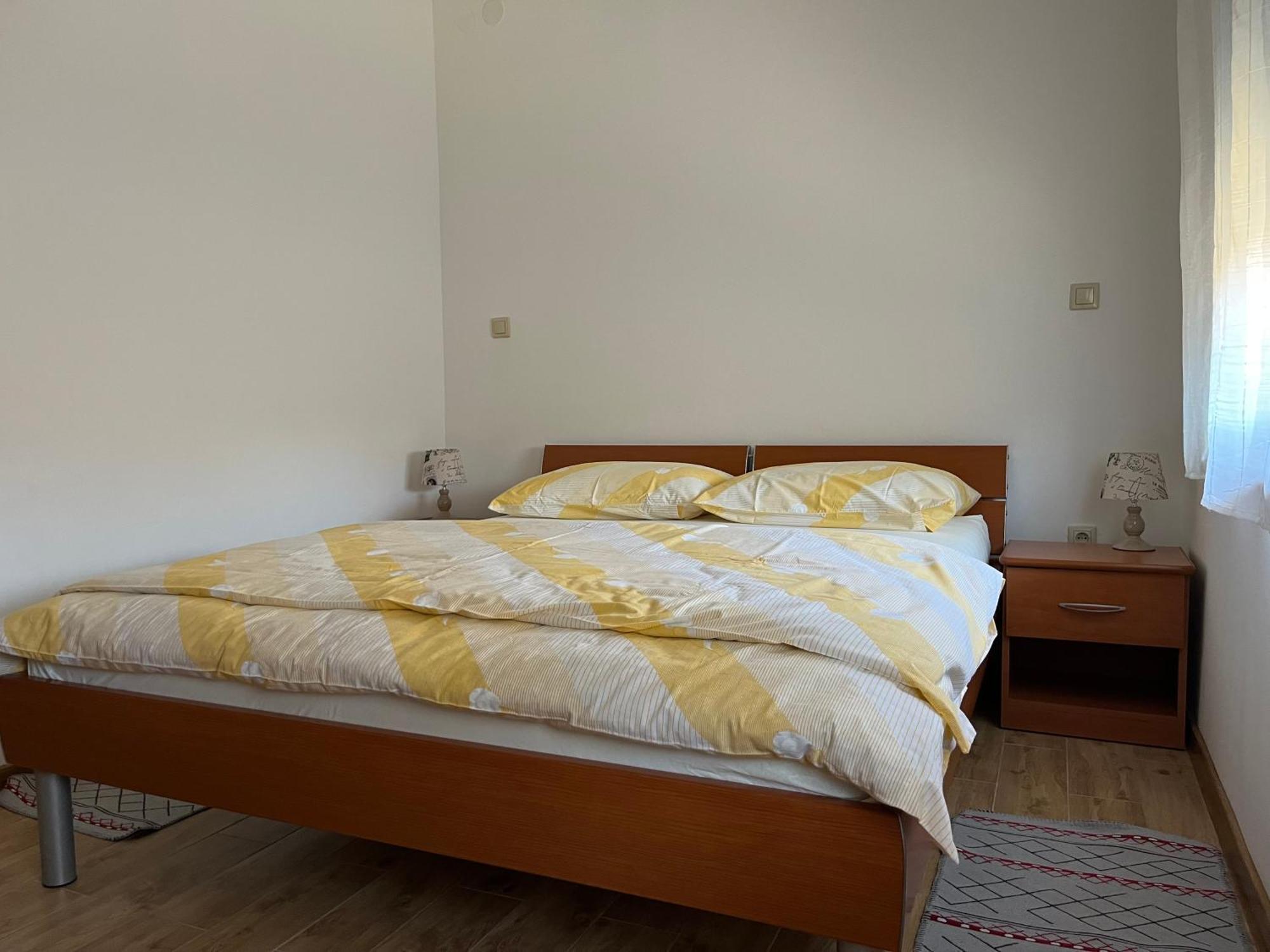 Apartament In *